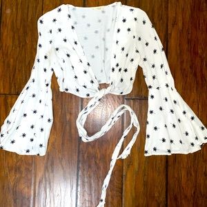 PALM TREE FRONT TIE CROP TOP